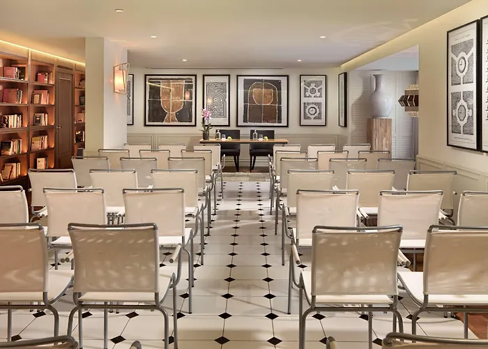 Hotel H10 Duque De Loule Lisbona